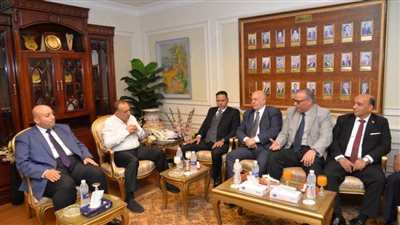 محافظ أسيوط يستقبل أمين حزب الشعب الجمهوري بالمحافظة لتقديم التهنئة بالمنصب الجديد 