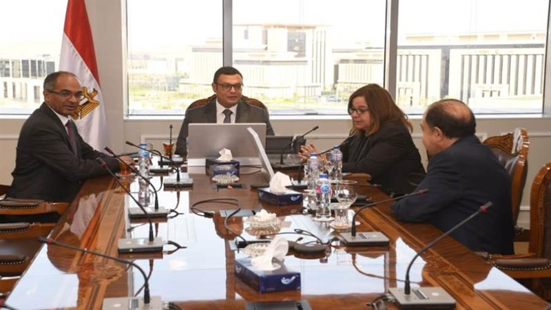 اجتماع لمتابعة الموقف