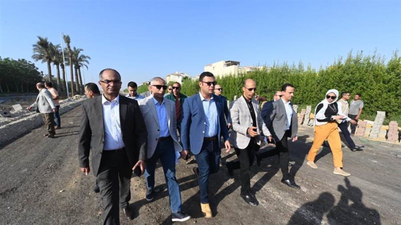 جولة لوزير الإسكان