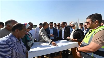 وزير الإسكان يتفقد وحدات 