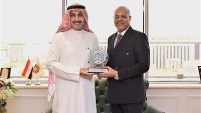 وزير العمل يؤكد حرص الوزارة على تعزيز وتكثيف التعاون مع منطمة العمل العربية