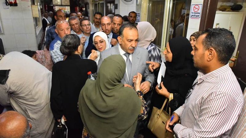 محافظ أسيوط خلال