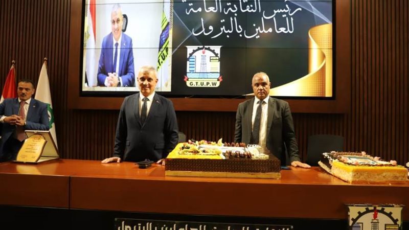 جانب من إجتماع أمانة