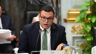 وزير الإسكان: 