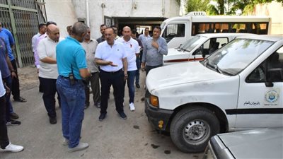 محافظ أسيوط يتفقد سيارات ومعدات الحملة الميكانيكة بالديوان العام 