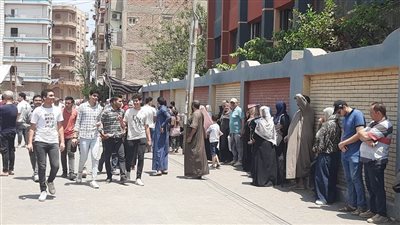 طلاب الثانوية العامة بالشرقية يؤدون امتحان التفاضل والتكامل 