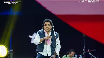 بالصور| محمد منير ودينا الوديدي يشعلان حفل افتتاح الدورة الثانية لمهرجان العلمين