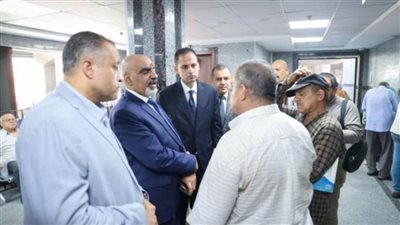 نائب وزير الصحة يتفقد عيادة ناصر الشاملة بالتأمين الصحي