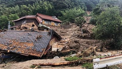 مصرع 3 أشخاص إثر وقوع انهيار أرضي بغرب اليابان