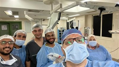 فريق طبي بمستشفى سوهاج الجامعي ينجح في إجراء عملية رقع ورأب قاع الجمجمة