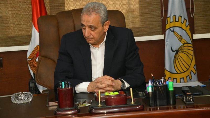 محافظ الغربية خلال