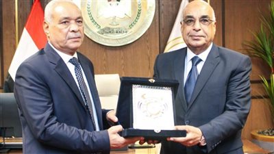 النيابة الإدارية في زيارة لوزير العدل الجديد 