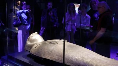 افتتاح معرض رمسيس وذهب الفراعنة بقاعة بمدينة كولون بألمانيا