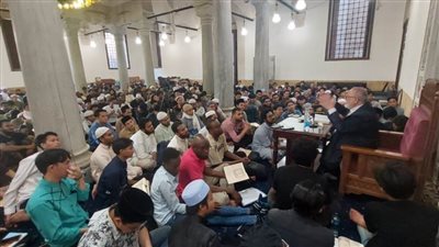 إقبال كثيف من 100دولة من الوافدين على البرنامج العلمي بالجامع الأزهر 