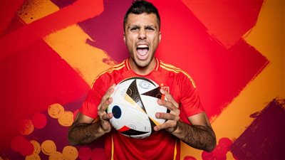 الإسباني رودري يحصد جائزة أفضل لاعب في بطولة الأمم الأوروبية 