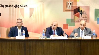 وزير التعليم يستعرض حلولًا لأزمة كثافات الفصول