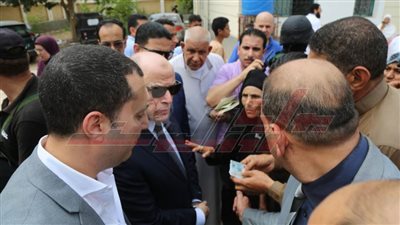 محافظ كفر الشيخ يشدد على التواصل الميداني مع المواطنين