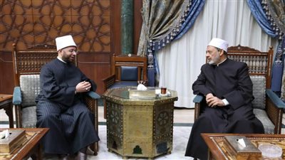 شيخ الأزهر يُوصي وزير الأوقاف برعاية الأئمَّة والاهتمام بشؤونهم 
