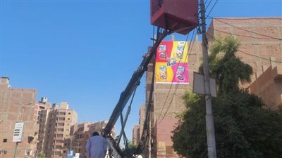 محافظ أسيوط: تركيب 100 كشاف إنارة للطرق بنطاق مراكز أبنوب وديروط وصدفا وساحل سليم