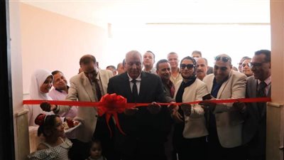 محافظ الوادي الجديد يفتتح أعمال تطوير مستشفى باريس
