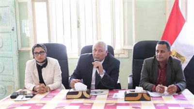 محافظ الوادي الجديد يكلف بزيادة تشغيل مياه الشرب بقرى بغداد 