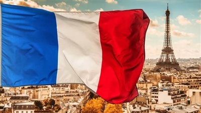 فرنسا تمنح وسام الفنون والآداب برتبة فارس لعدد من الفنانين السعوديين