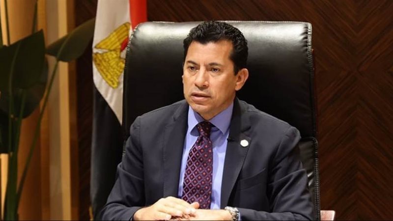 وزير الشباب والرياضة