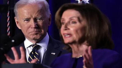 عاجل.. بيلوسي: تمسك بايدن بالترشح يدمر فرص الديمقراطيين