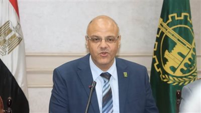 محافظ القليوبية يقرر فتح عيادات مسائية لمرضى التأمين الصحي بحميات ورمد بنها 