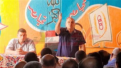 الشافعي: يجتمع بالموجهين لمناقشة التحديات التي تواجه العملية التعليمية