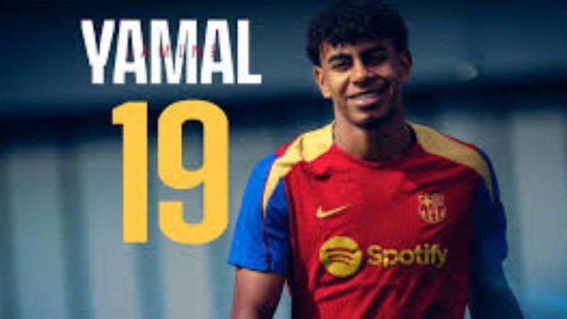 لامين يامال يختار