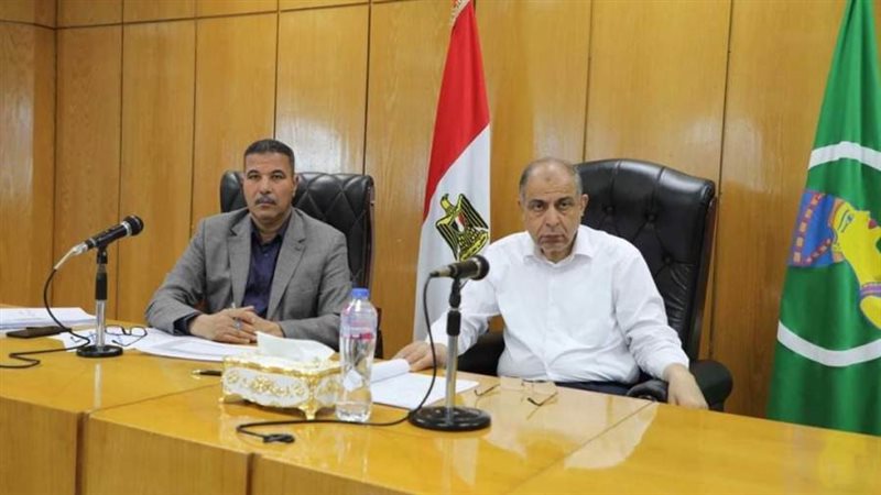 محافظ المنيا السكرتير