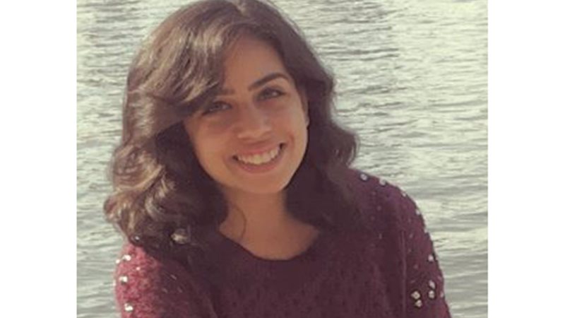 كل اللي يجي في الريش