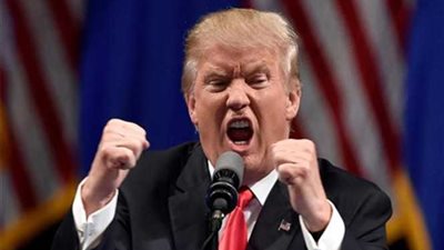 ترامب يتقدم على كلينتون في أول 3 بلدات تنتخب الرئيس الأمريكي الجديد