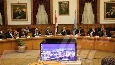 اجتماعات بالقاهرة لتجهيز مخرات السيول