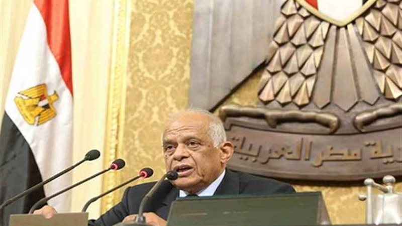 عبدالعال يحيل مشروعي