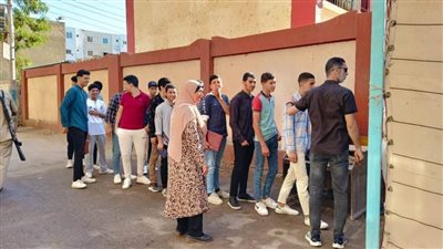 أهالي طلاب الثانوية العامة يطالبون الوزير بمراعاة ظروف أبنائهم عند التصحيح