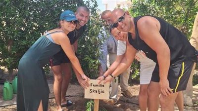 تحمل أسماءهم.. فندق بالغردقة يزرع شجرة لكل أسرة تزوره 10 مرات |صور