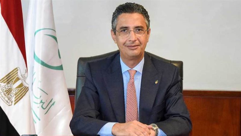 الدكتور شريف فاروق