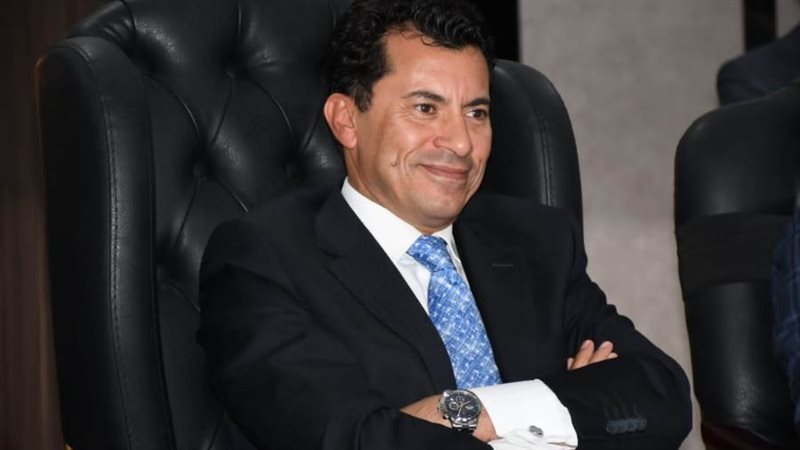 د. أشرف صبحى