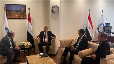 أباتشي الأمريكية تبحث التوسع في أنشطة البحث والاستكشاف مع وزير البترول