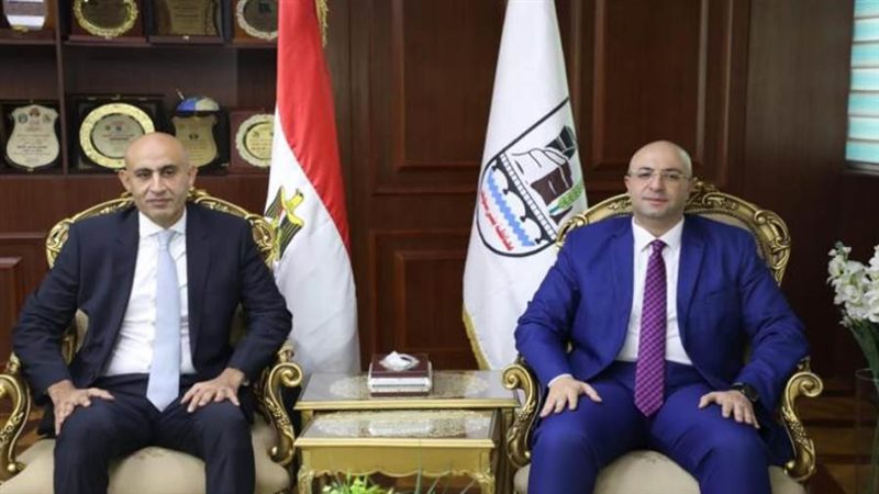 وزير التعليم يصل