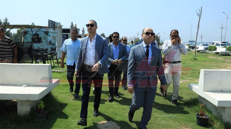 جولة المحافظ