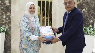 مستشار شيخ الأزهر تبحث مع سفير الفلبين بالقاهرة سبل التعاون المشترك