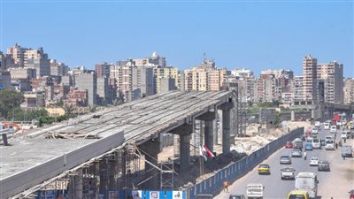 محافظ الإسكندرية يتفقد سير العمل بمشروع توسعة الكورنيش