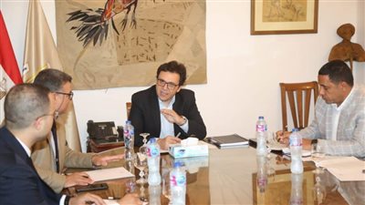 وزير الثقافة يجتمع مع ممثلي جهاز مشروعات الخدمة الوطنية