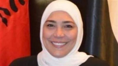 وزير الأوقاف يجري اتصالًا للاطمئنان على إحدى الواعظات 