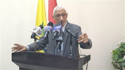 محافظ شمال سيناء يستعرض مقترح الخطة الاستثمارية للعام المالي الجديد 2024/ 2025