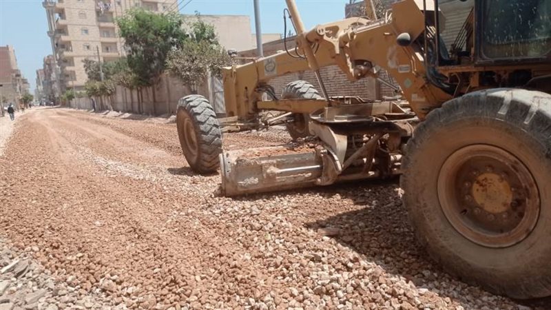 جانب من أعمال الرصف