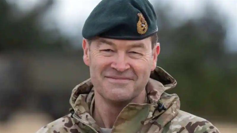 الجنرال السير رولي